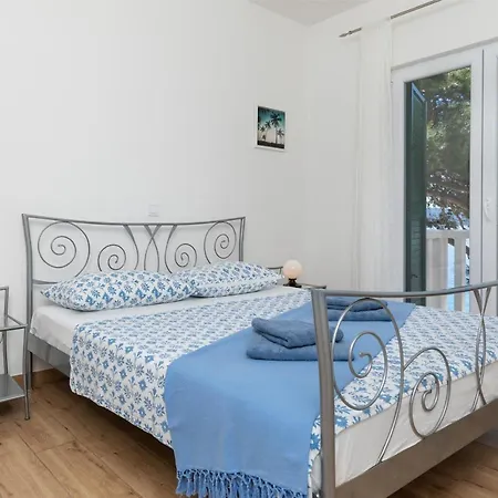 By The Sea Mimice, Omis - 2736 Mimice