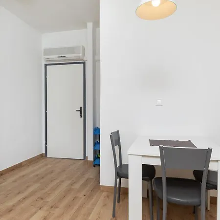 By The Sea Mimice, Omis - 2736 Apartment *